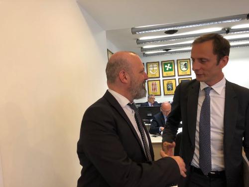 Il governatore Fedriga salutato dal presidente della Conferenza delle Regioni, Stefano Bonaccini